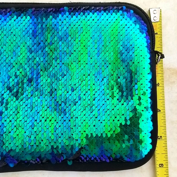 Mermaid Sequin Soft Zip Top Pouch Handbag - Picture 13 of 14